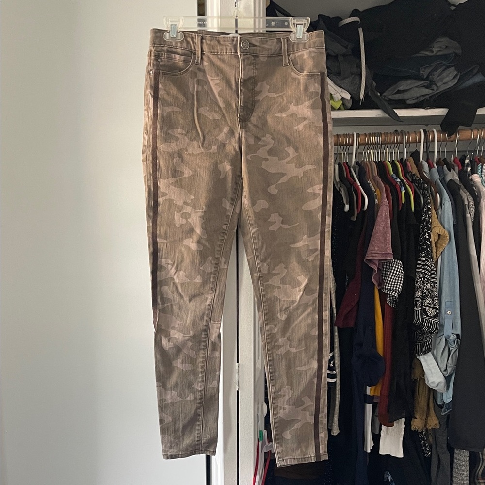 Skinnygirl Camouflage Pants - Broadway High Rise Skinny